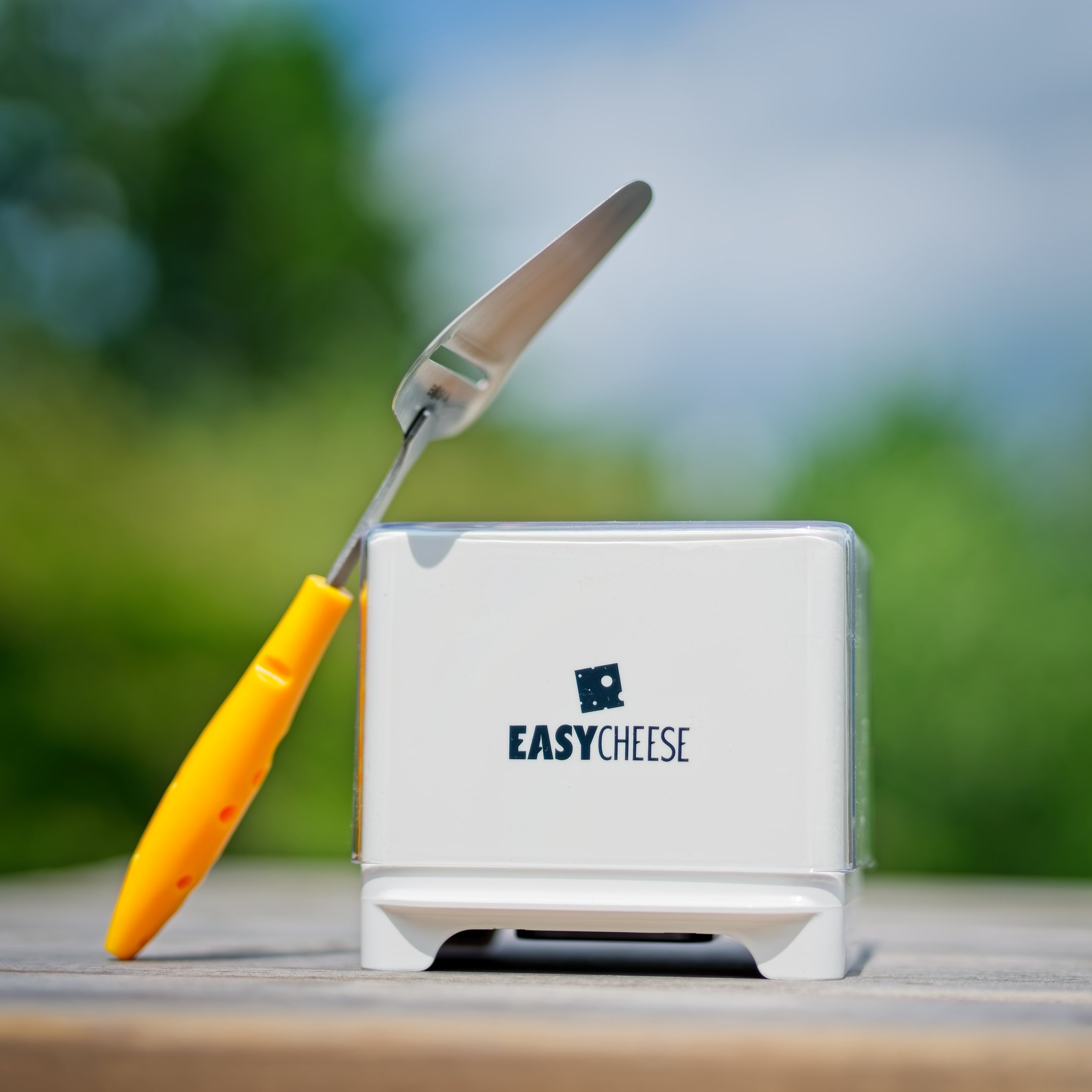 2 x EasyCheese® Kaasdoos Original met gratis Cheesy kaasschaaf